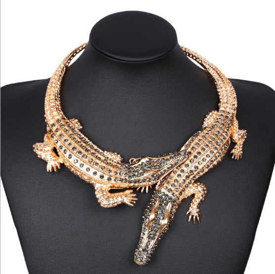 Exaggerated female necklace crystal clavicle chain necklace