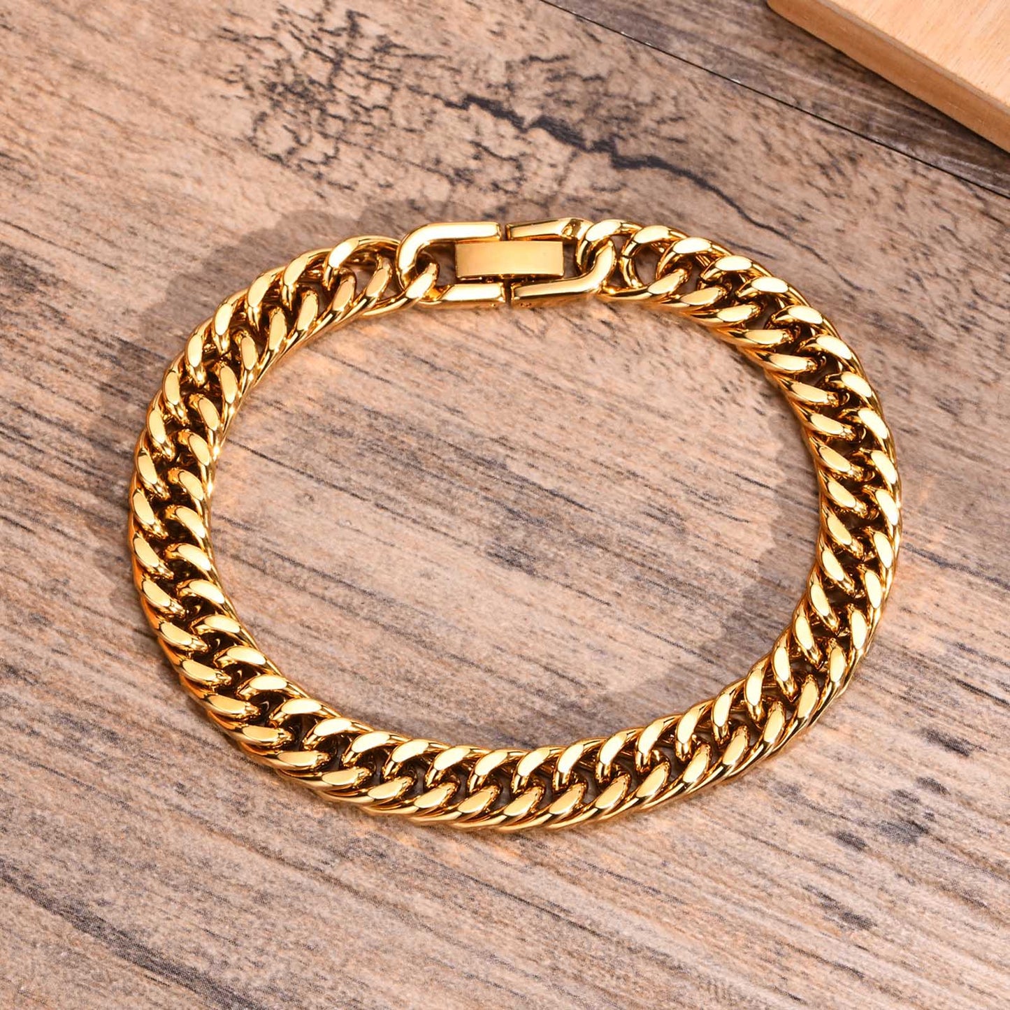 Classic Adorn