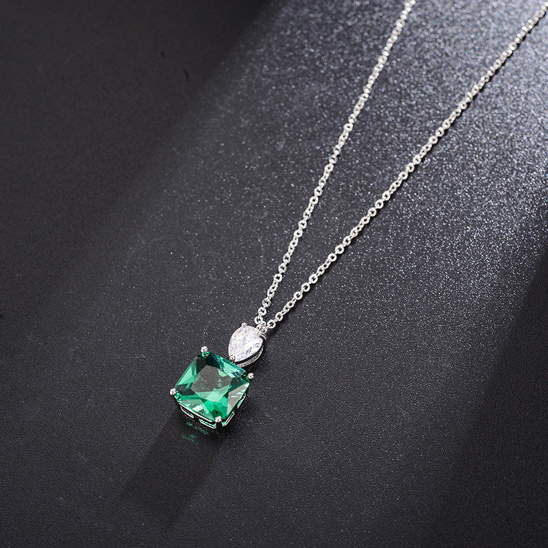 Green Crystal Personality Retro Hollow Women's Jewelry
