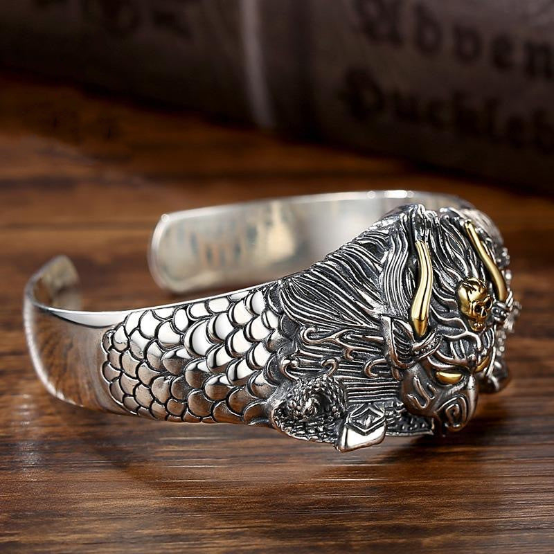 Harrenhal Skull Cuff