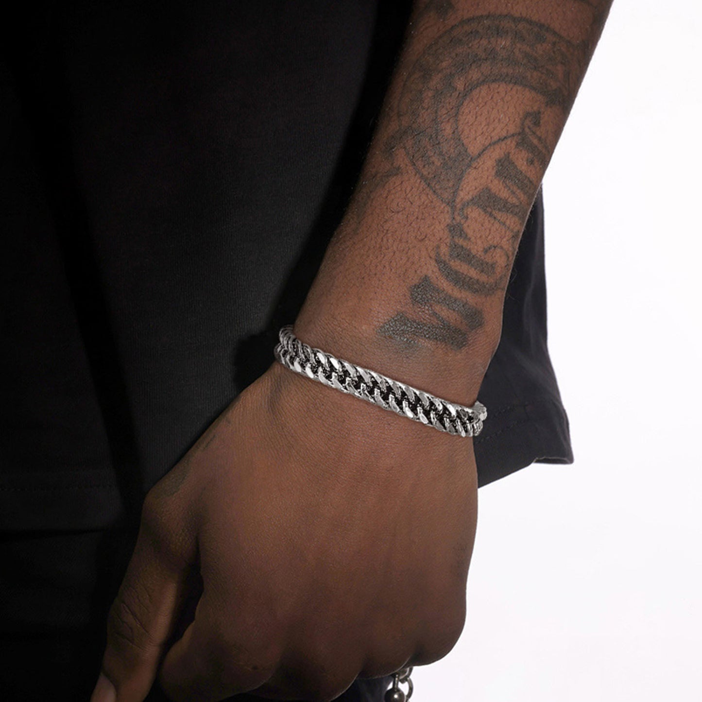 Classic Adorn