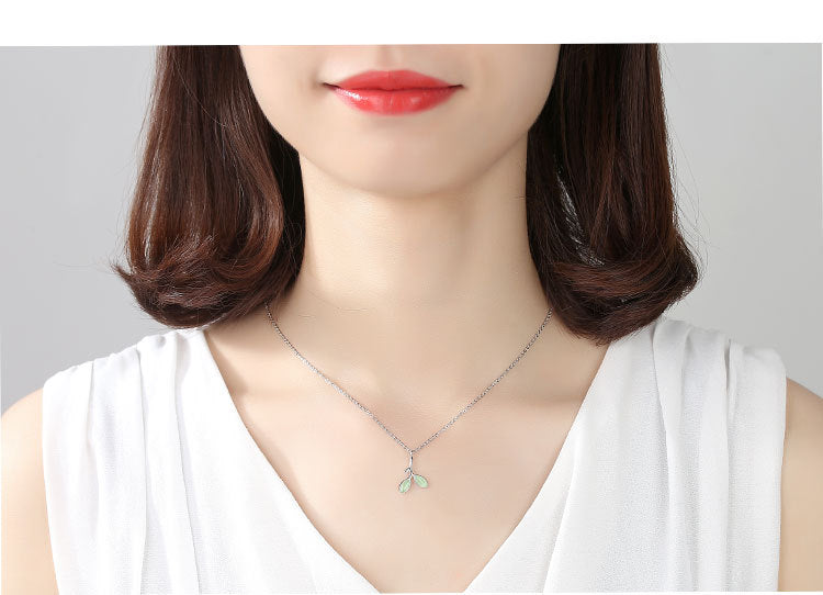 Green Leaf Clavicle Necklace Feminine Fashion Simple Jewelry
