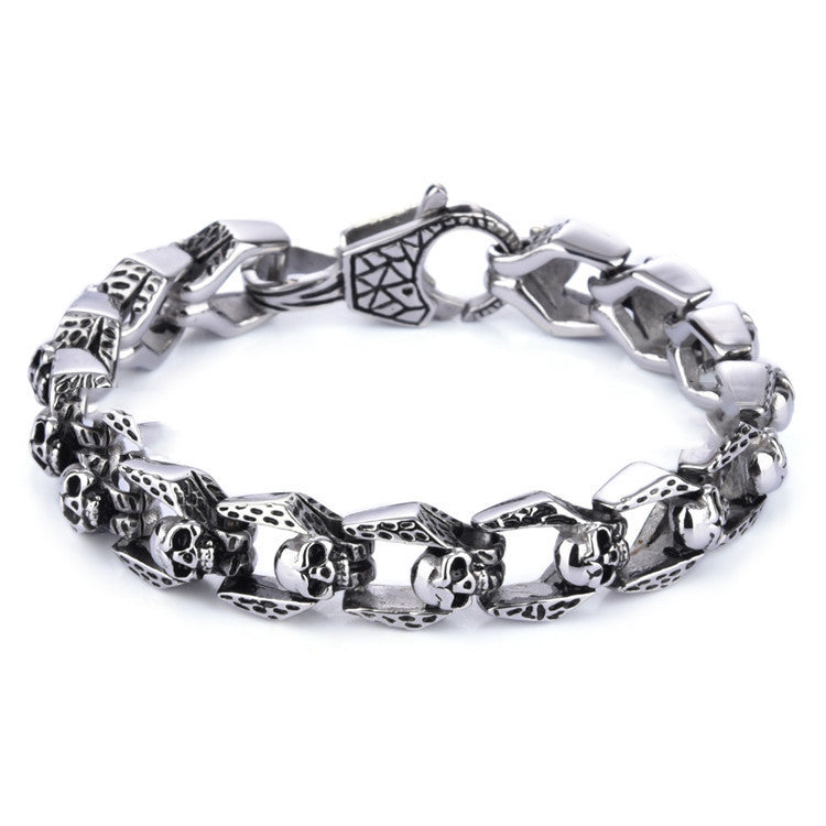 Blackwater Skull String
