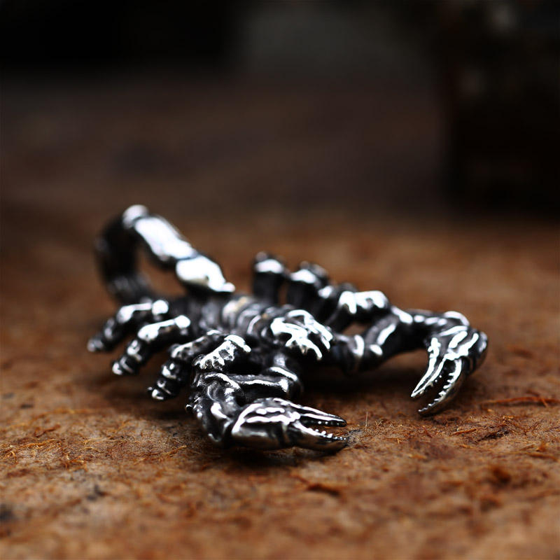 Black Venom Pendant