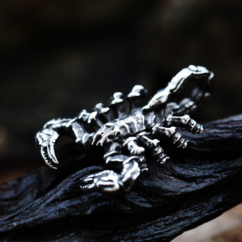 Black Venom Pendant