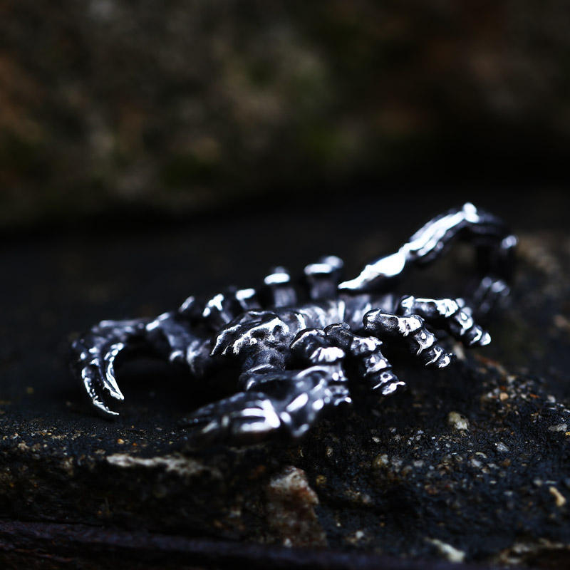 Black Venom Pendant