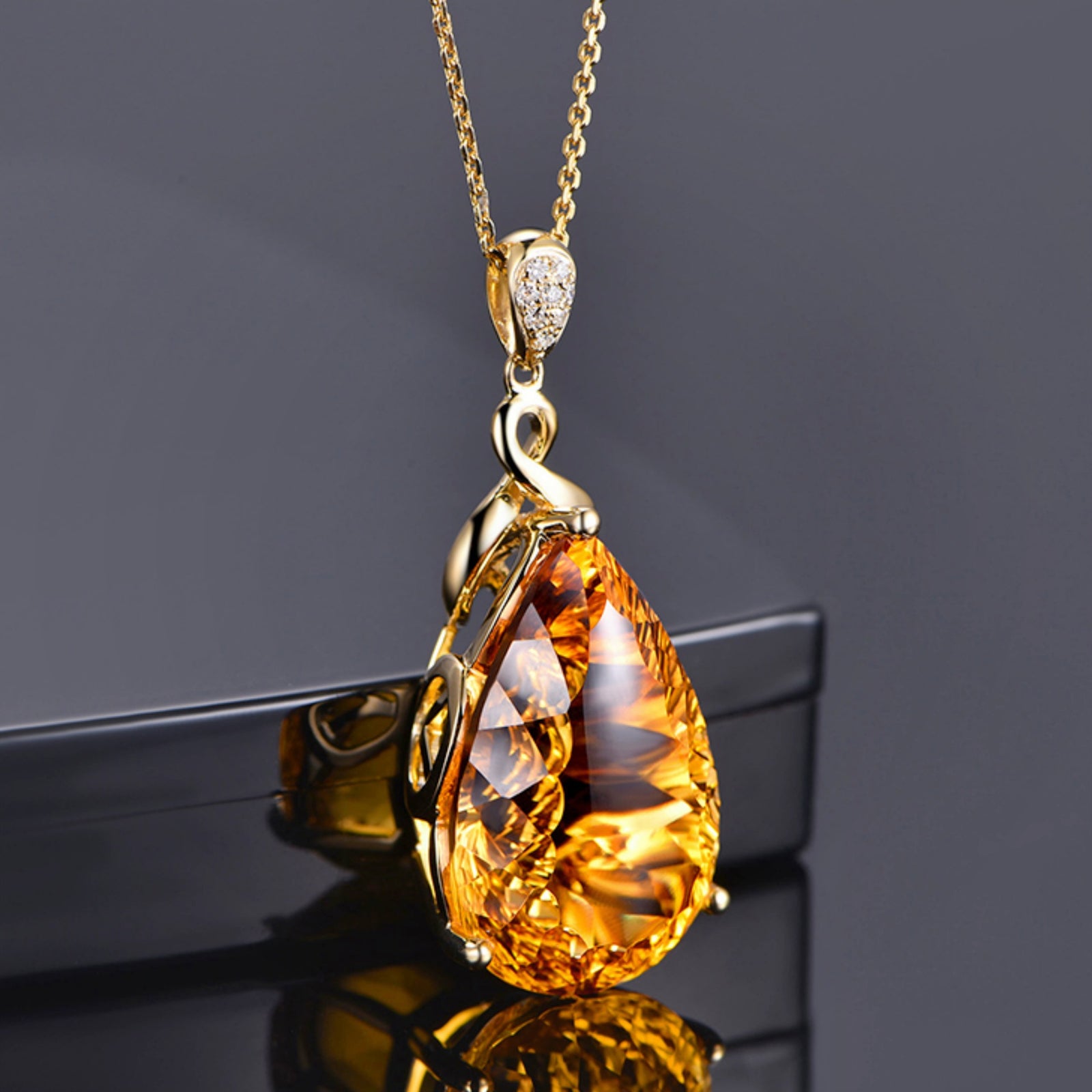 Women's Fashion Simple Imitation Natural Citrine Pendant Necklace