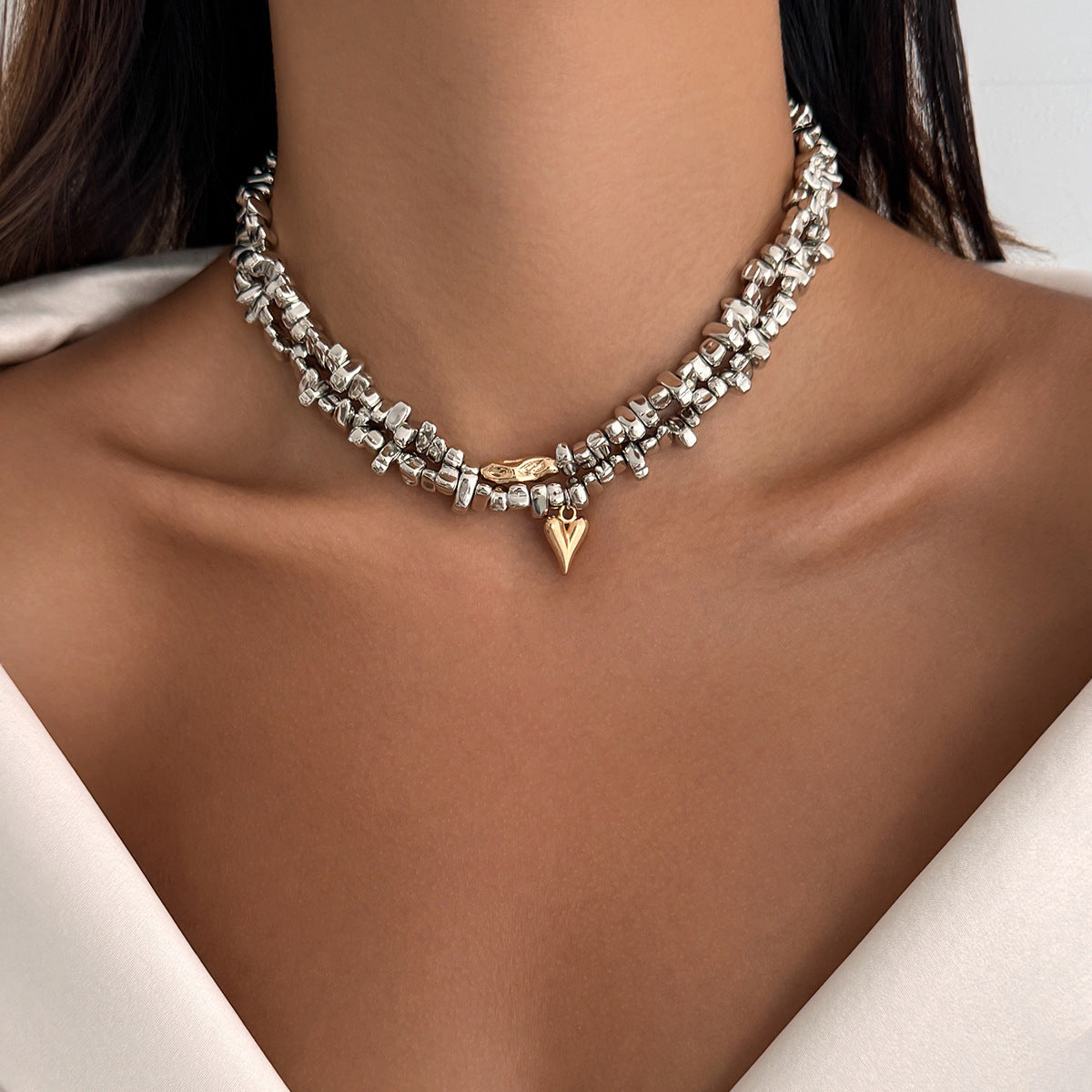 Euro-American Light Luxury Irregular CCB Beaded Clavicle Chain Geometric Bent Tube Necklace For Women