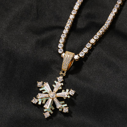 European Hip Hop New Winter Spinning Snowflake Luminous Dripping Oil Pendant Ornaments