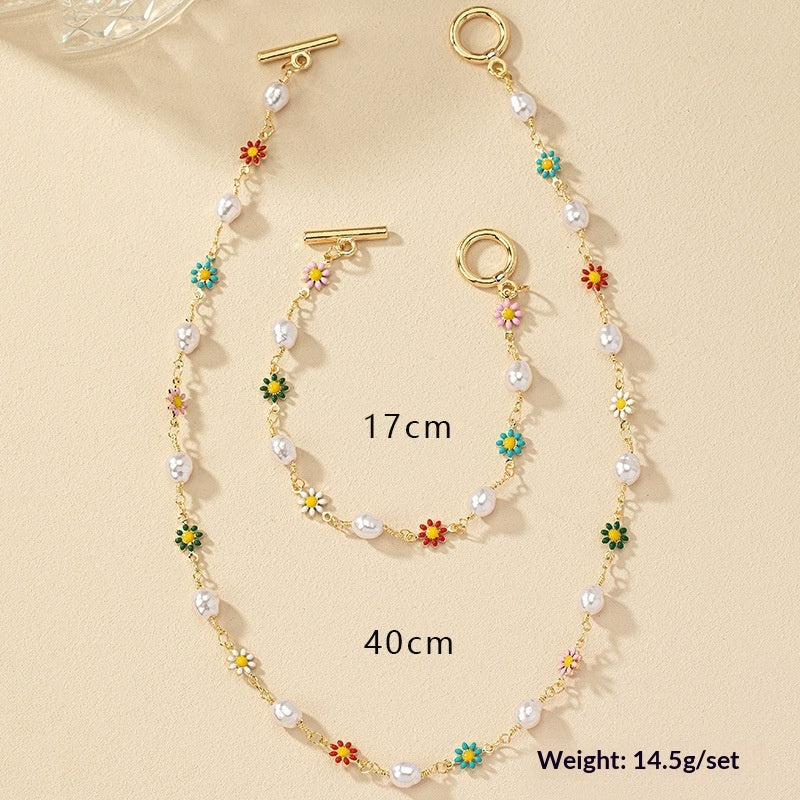 Commuter Colorful Daisy Bracelet And Necklace Set