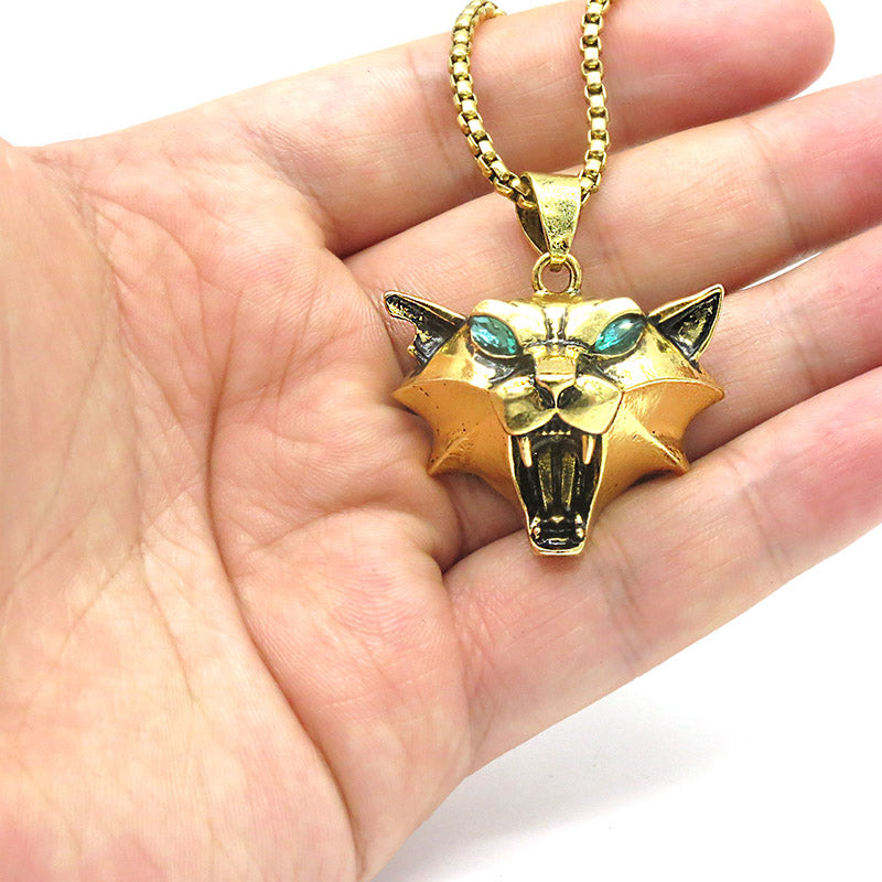 Golden Arctic Fang