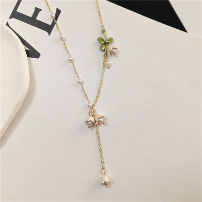Women's Fashion Simple Bell Orchid Shape Pearl Pendant Necklace
